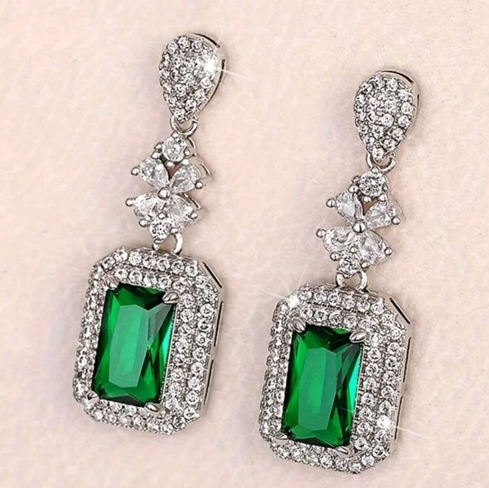 💎 New Silver Sterling Emerald Green Cubic Zirconia Drop Earrings - Picture 4 of 5